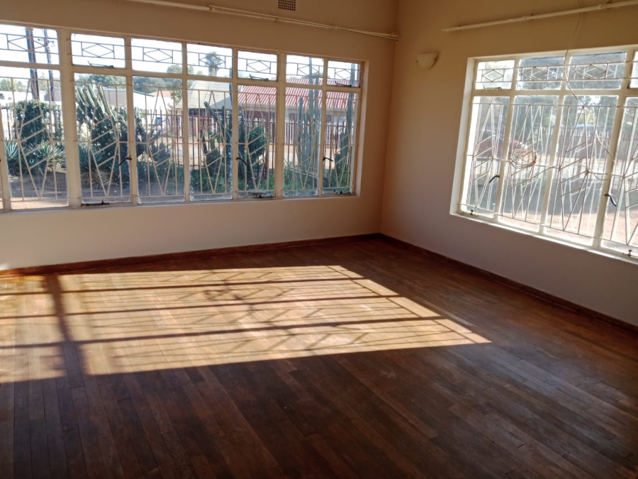 To Let 3 Bedroom Property for Rent in Kuruman Northern Cape
